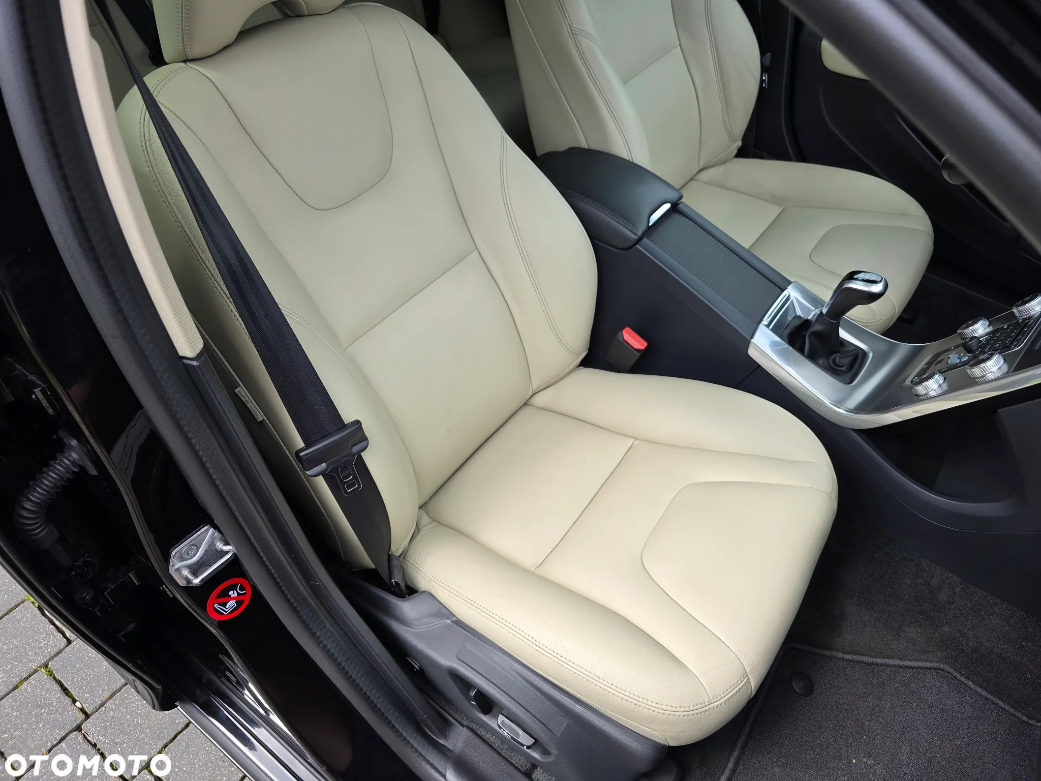 Volvo V60 D3 Drive-E Summum - 30
