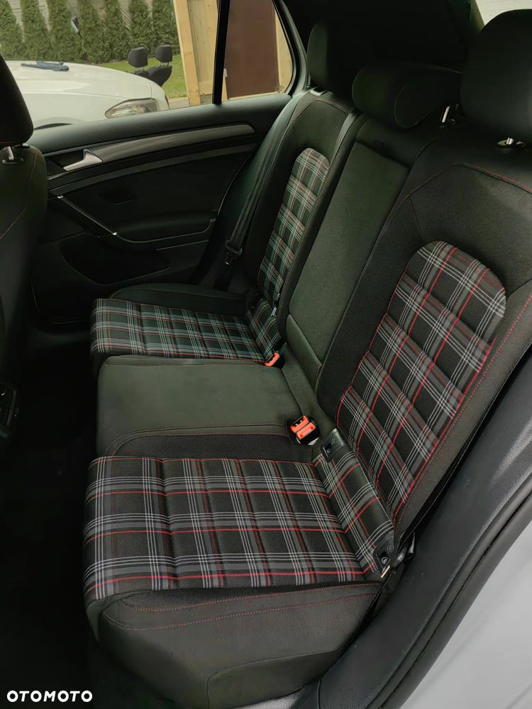 Volkswagen Golf 2.0 TSI BMT GTI DSG - 15