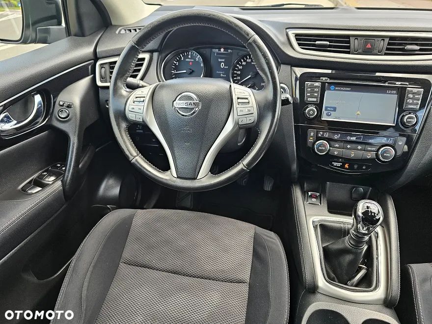Nissan Qashqai 1.2 DIG-T N-Connecta - 25