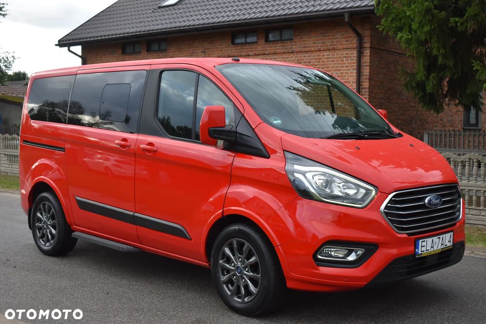 Ford Tourneo Custom - 16