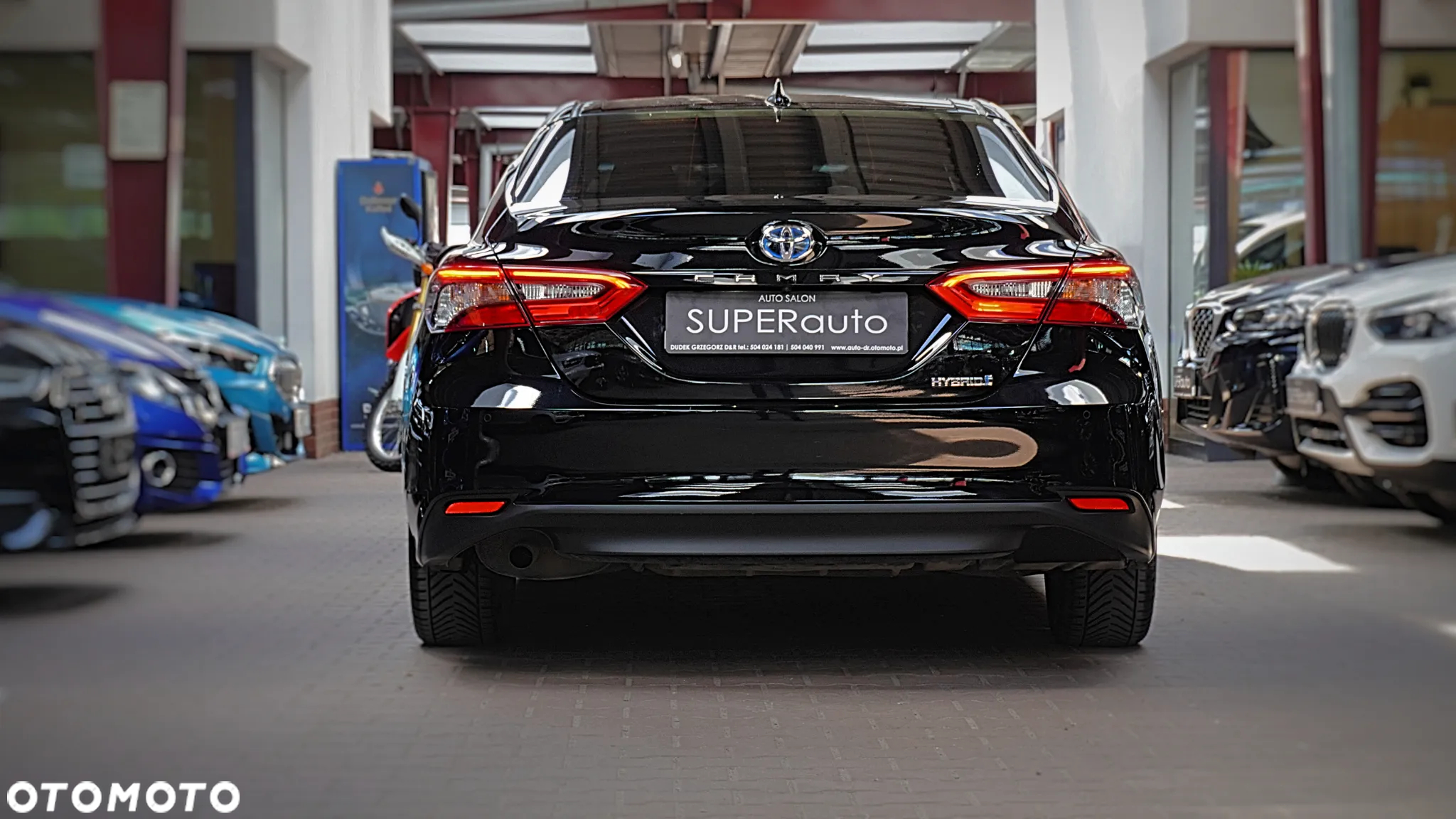 Toyota Camry 2.5 Hybrid Comfort CVT - 10