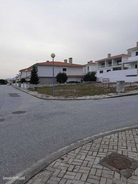 Vendo lote de terreno na Covilhã ( Urbanização do Belo Zêzere ) - Grande imagem: 3/4