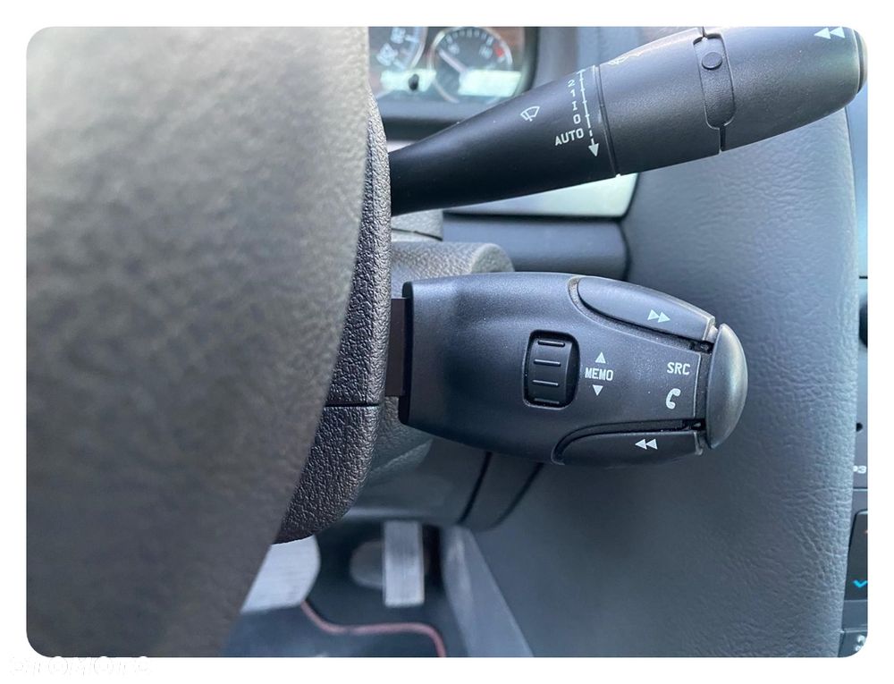 Peugeot 407 2.7HDi V6 Sport - 31