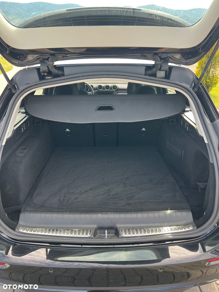 Mercedes-Benz Klasa C 300 de PHEV Avantgarde - 8