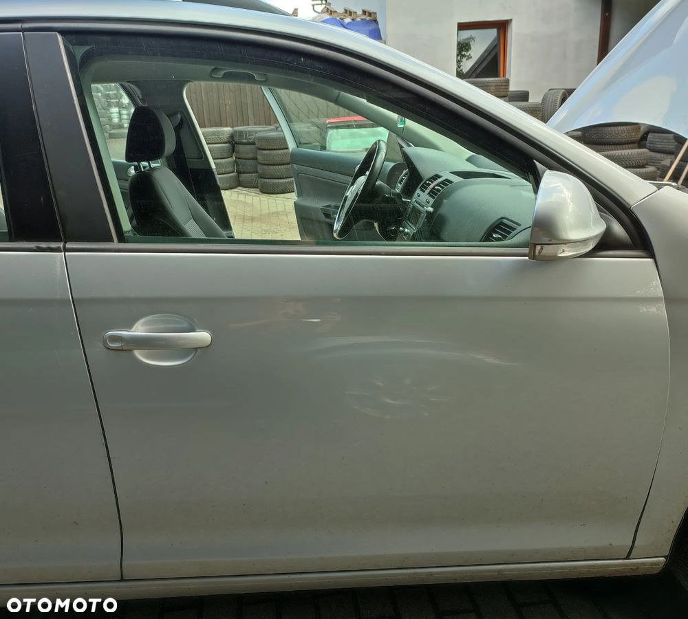 Drzwi VW Golf V 5 VI 6 prawe przód przednie kolor LA7W - 1