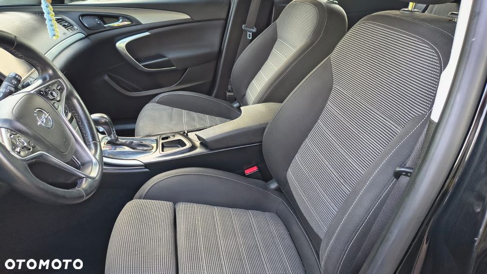 Opel Insignia - 12