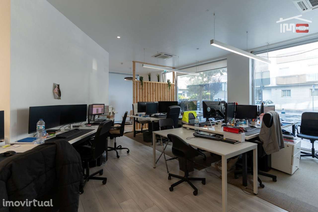 Loja em Alto das Nogueiras, Fátima - Grande imagem: 3/21