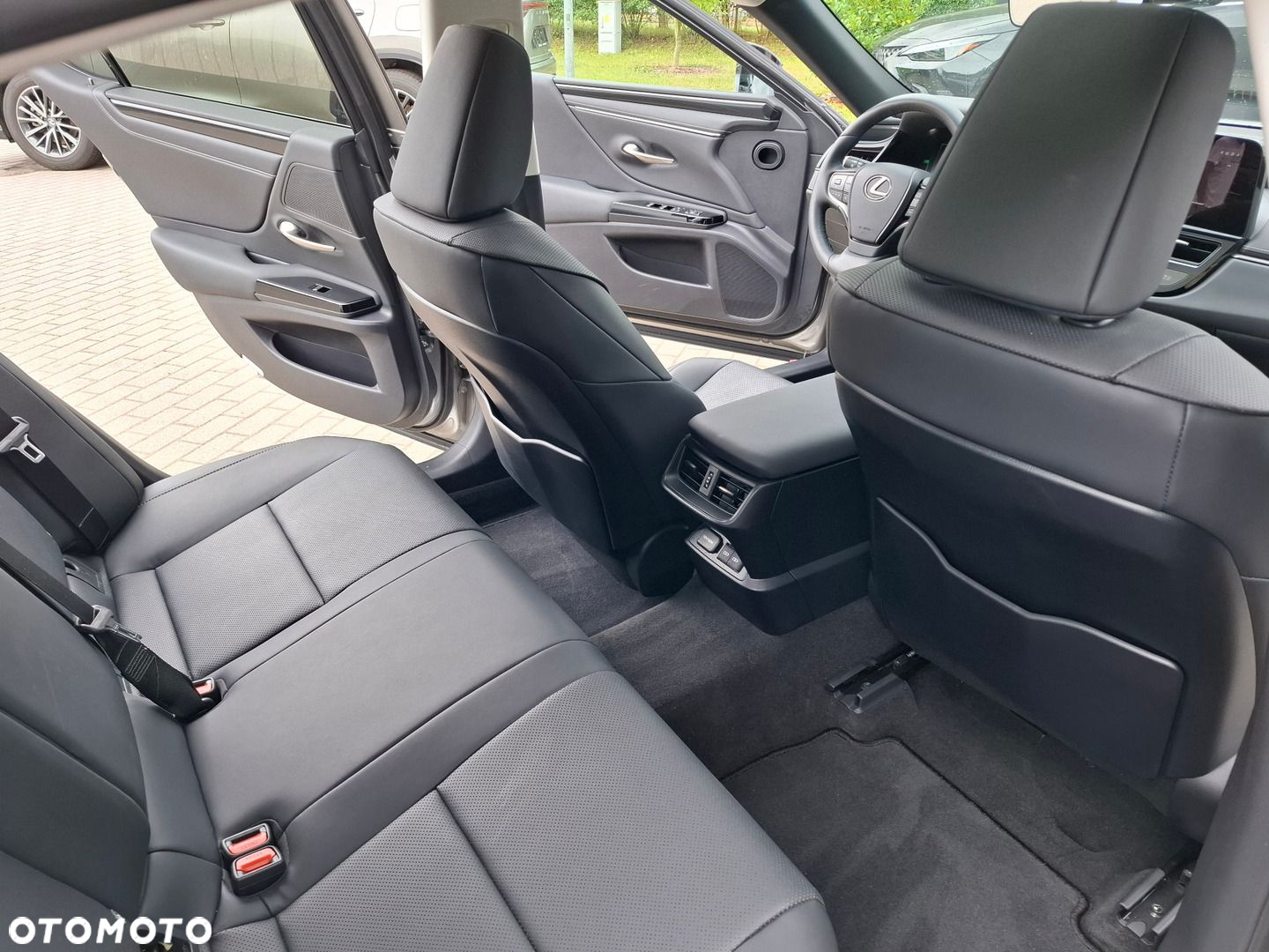 Lexus ES - 23