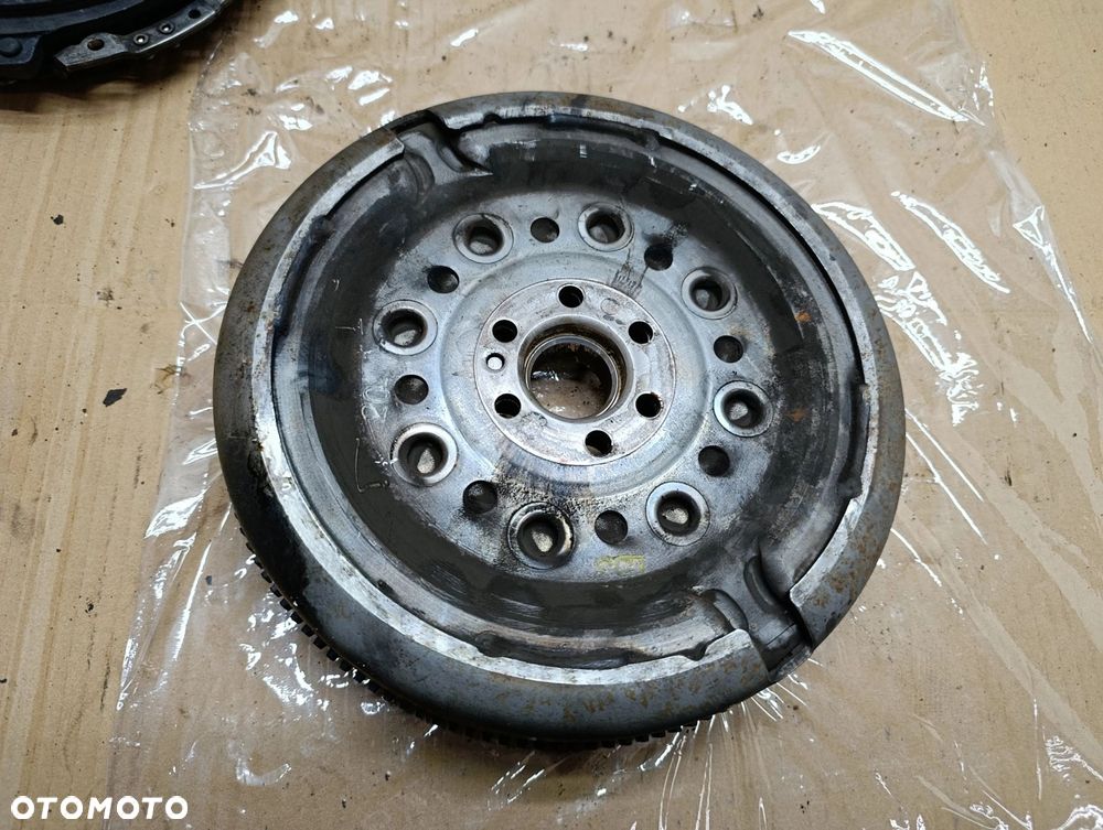 Caliber sprzęgło dwumasowe dwumas 2,0CRD Dodge - 2