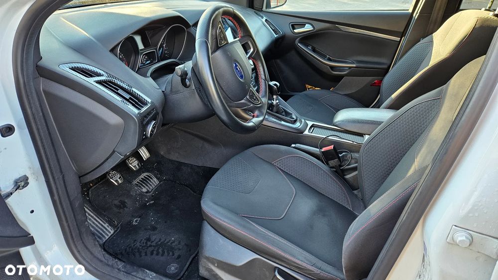 Ford Focus 1.5 EcoBoost ST-Line ASS - 11