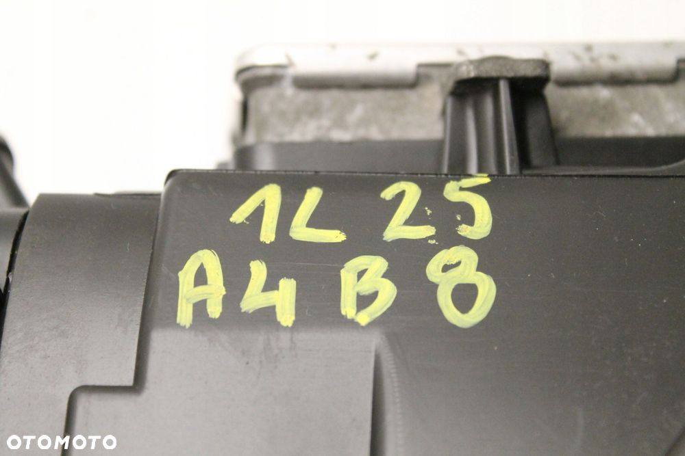 AUDI A4 B8 REFLEKTOR PRAWY LAMPA PRAWA PRZEDNIA PRZÓD BI XENON SKRĘTNY - 10