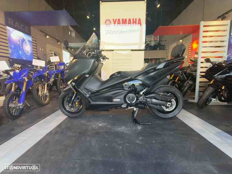 Yamaha TMAX 530 SX - 11