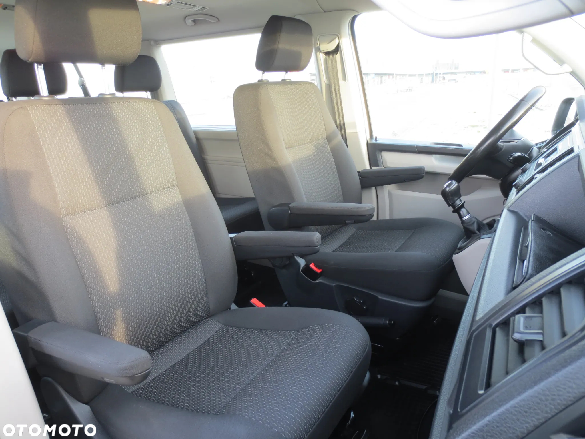 Volkswagen Caravelle 2.0 TDI L2 Trendline - 19