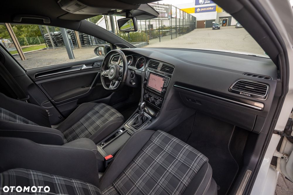 Volkswagen Golf GTD 2.0 TDI SCR DSG - 21