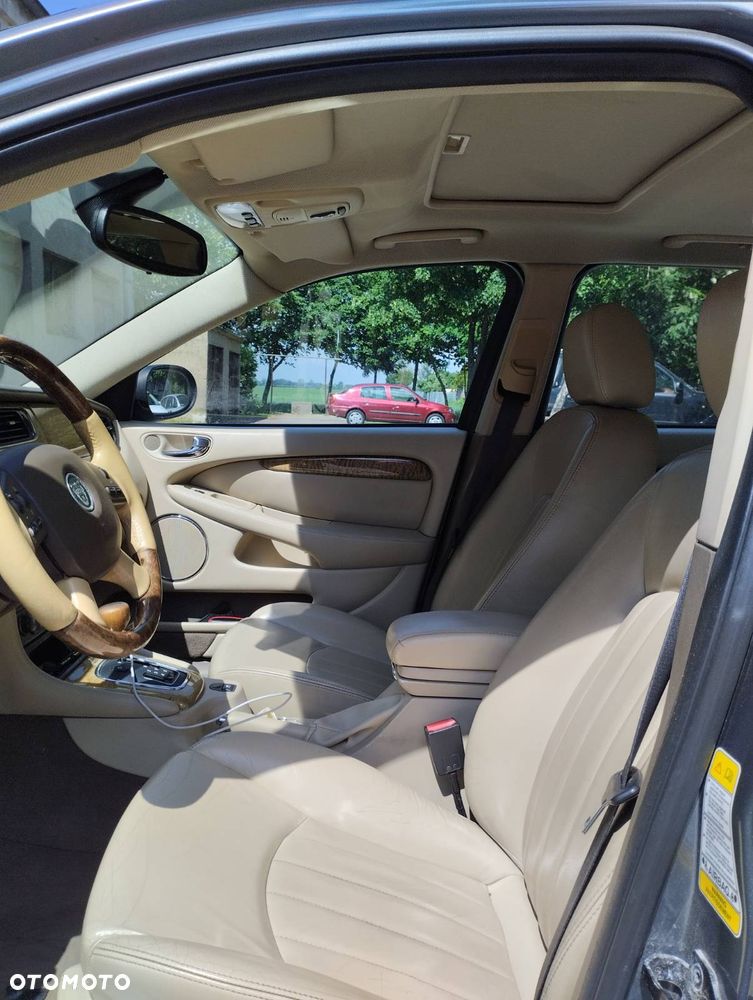 Jaguar X-Type - 15