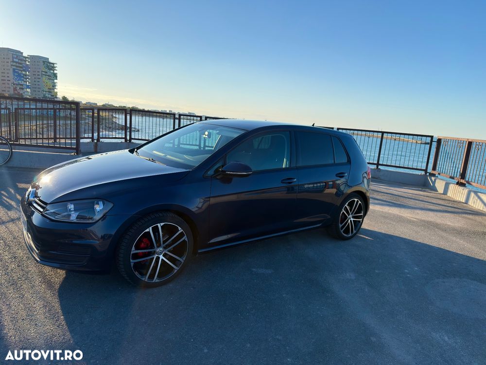 Volkswagen Golf 2.0 TDI DPF BMT Comfortline - 3