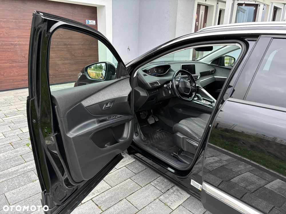 Peugeot 5008 1.6 PureTech Allure S&S EAT8 - 14