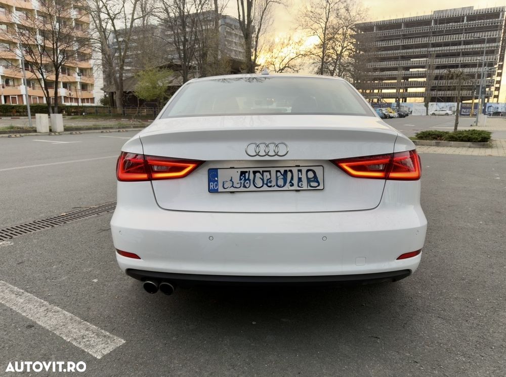Audi A3 Limuzina 2.0 TDI S tronic S line Sportpaket - 6