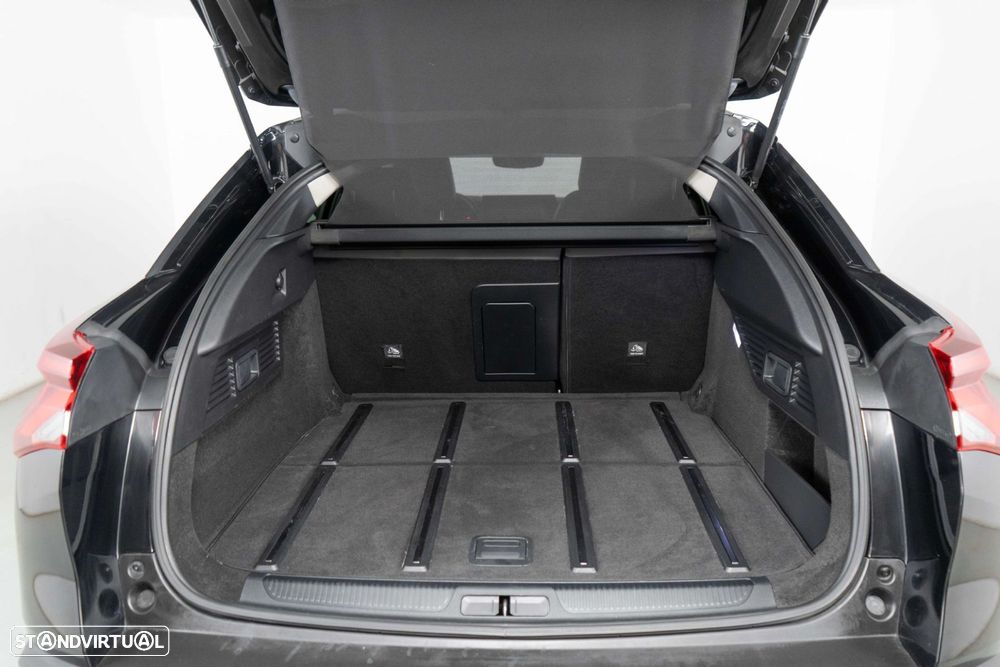 Citroën C5 X 1.6 Hybrid Plus e-EAT8 - 11