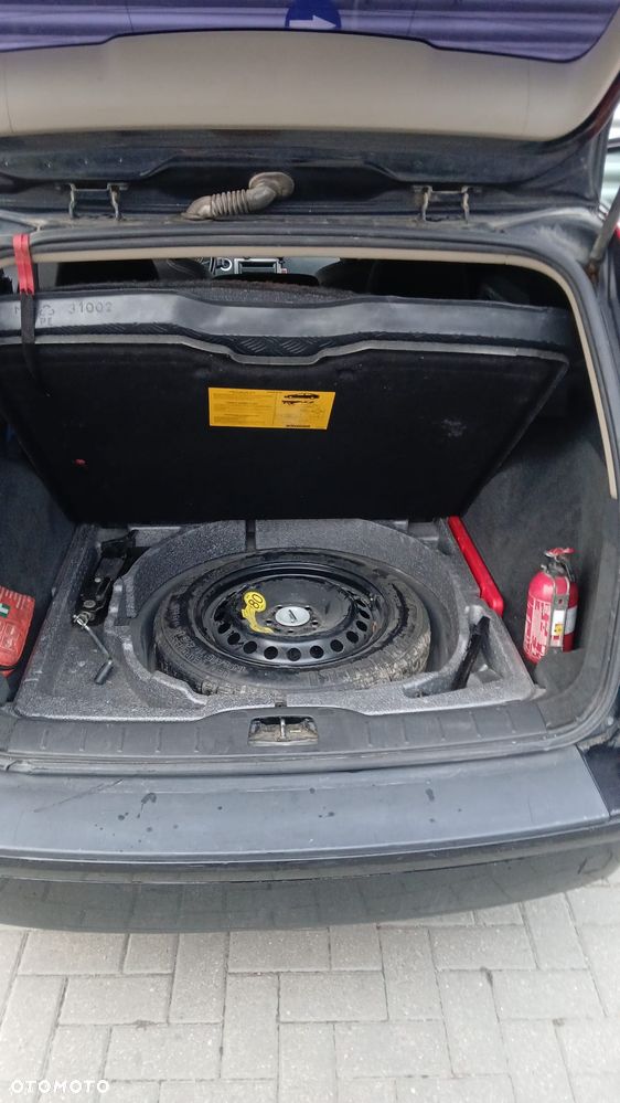 Volvo V50 1.8 - 16