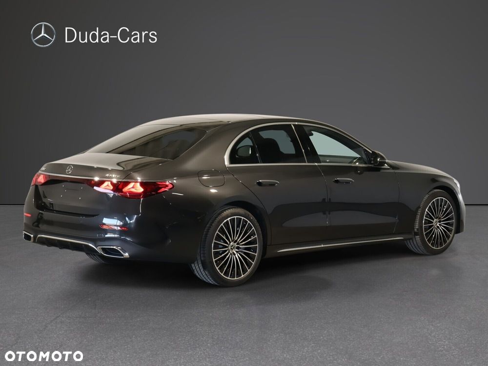 Mercedes-Benz Klasa E 200 mHEV 4-Matic AMG 9G-Tronic - 3