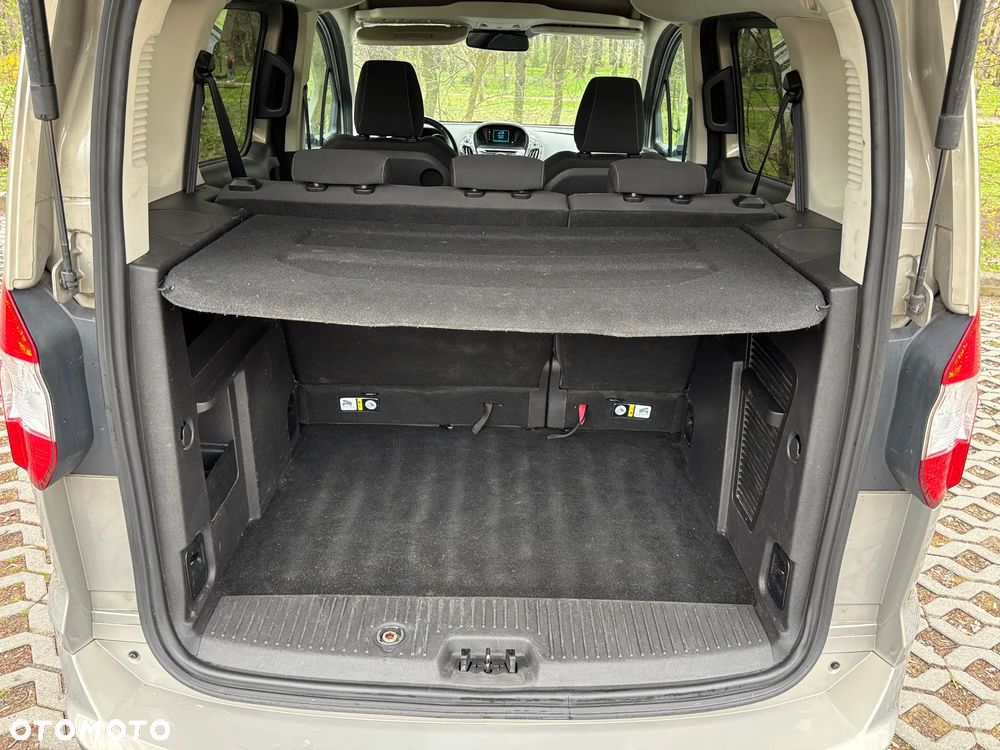 Ford Tourneo Courier 1.0 EcoBoost Titanium - 10