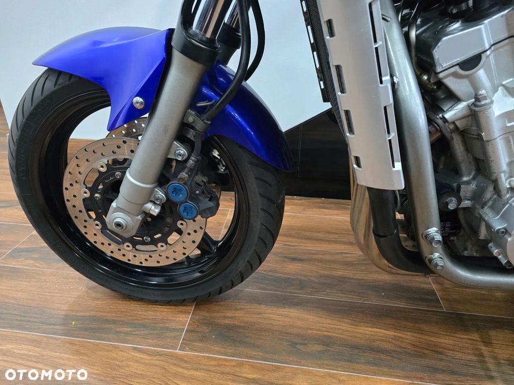 Yamaha FZS - 13