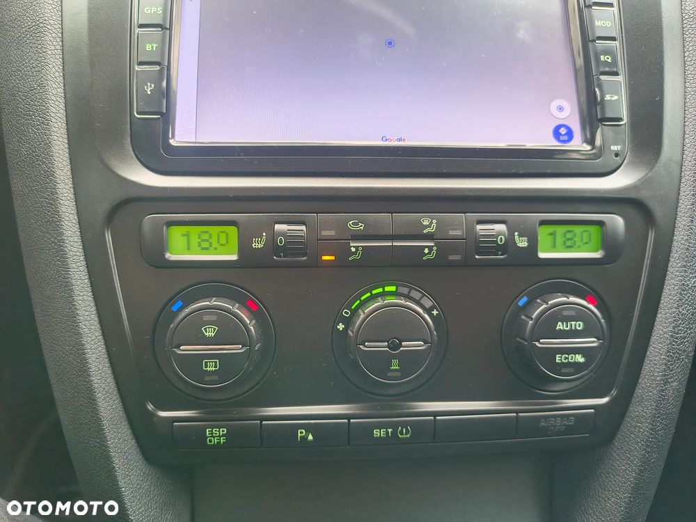 Skoda Octavia 2.0 TDI DPF Elegance - 26