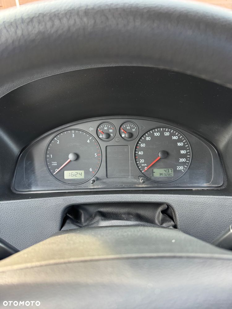 Volkswagen Transporter - 25