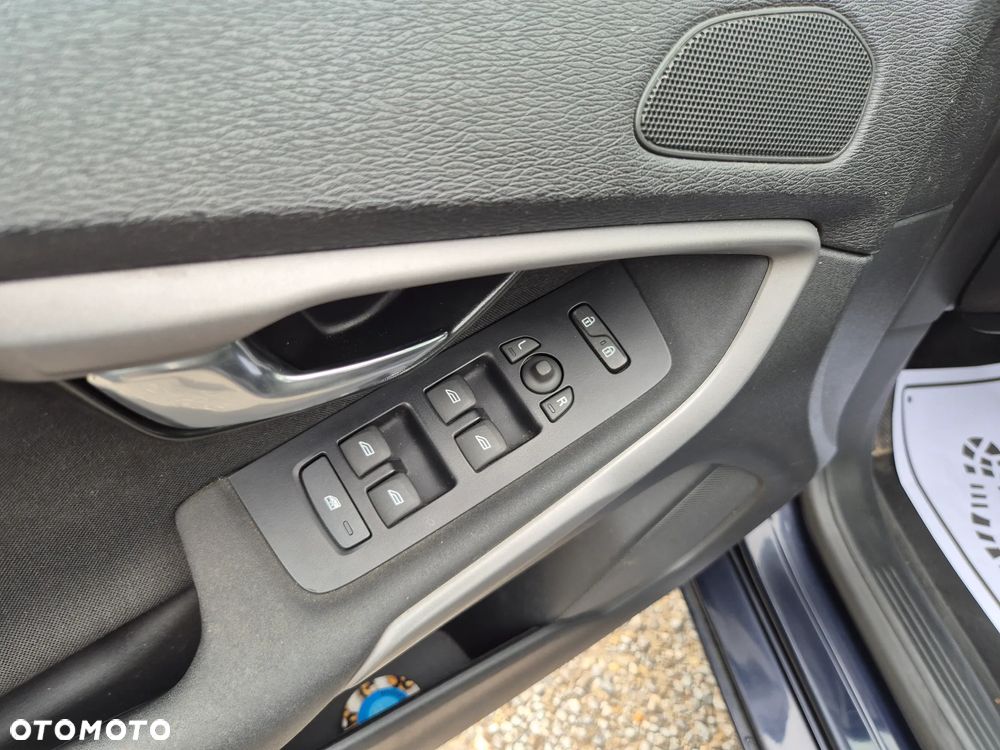 Volvo V40 D2 Geartronic Momentum - 9