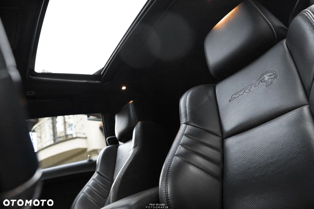 Dodge Challenger 6.2 Hellcat - 22