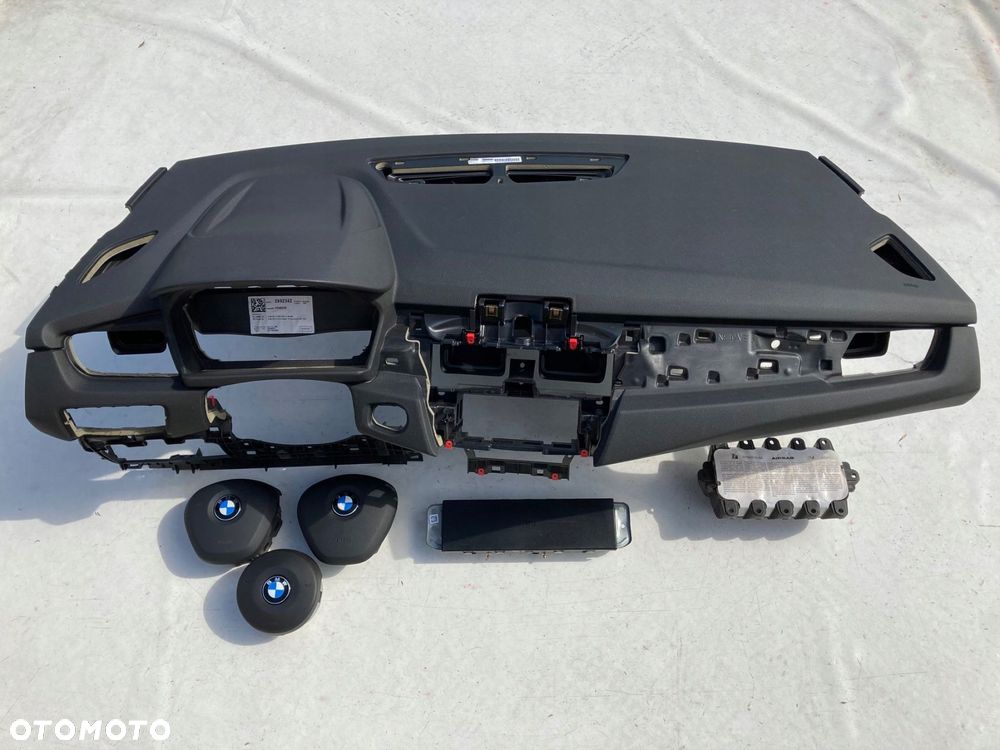 bmw 2 f45 f46 deska kokpit konsola poduszki pasy - 2