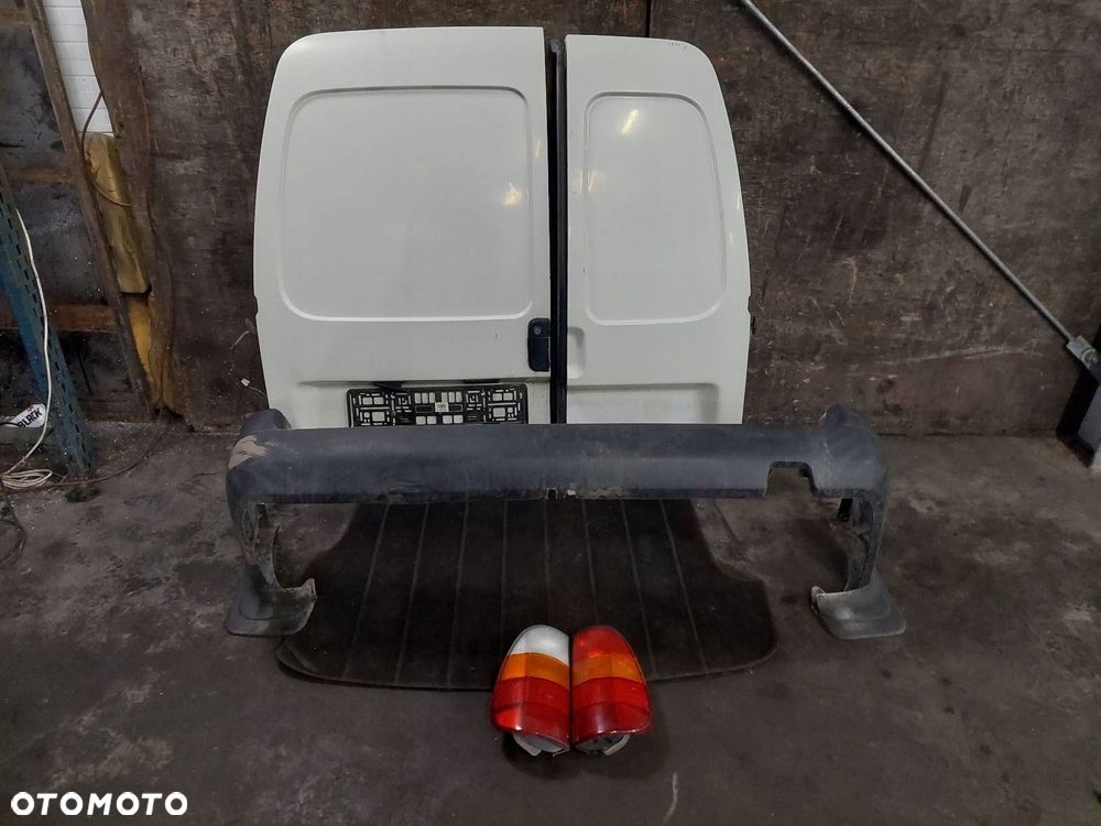 KOMPLETNY TYŁ DRZWI SKRZYDEŁKA LAMPY ZDERZAK TYŁ SEAT INCA I LB9A - 1