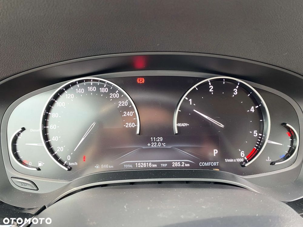 BMW Seria 5 520d Sport Line - 30