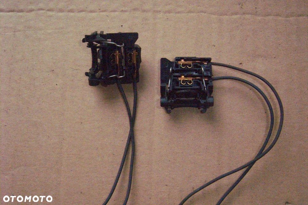 ford mondeo mk4  lampa oprawka świateł mijania - 2