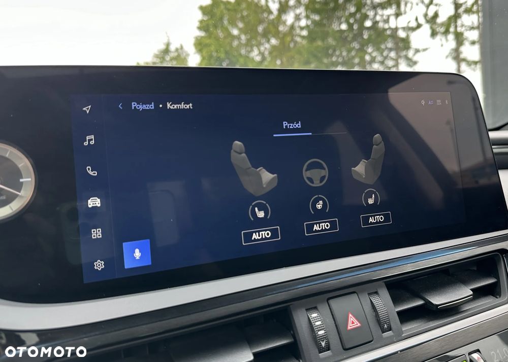 Lexus ES 300h Business Edition - 25