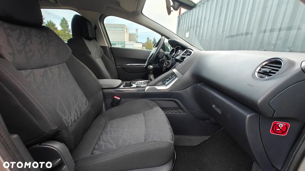 Peugeot 3008 1.6 Active - 32