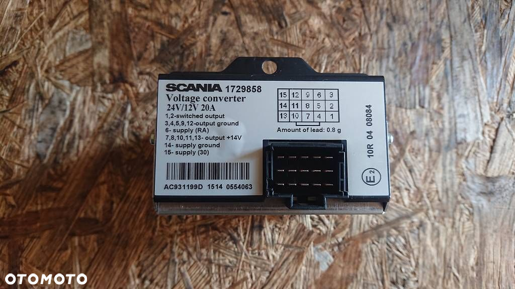 # SCANIA V8 R S XPI DC16 2015r PRZETWORNICA NAPIĘCIA 24V / 12V 20A 1729858 - 2