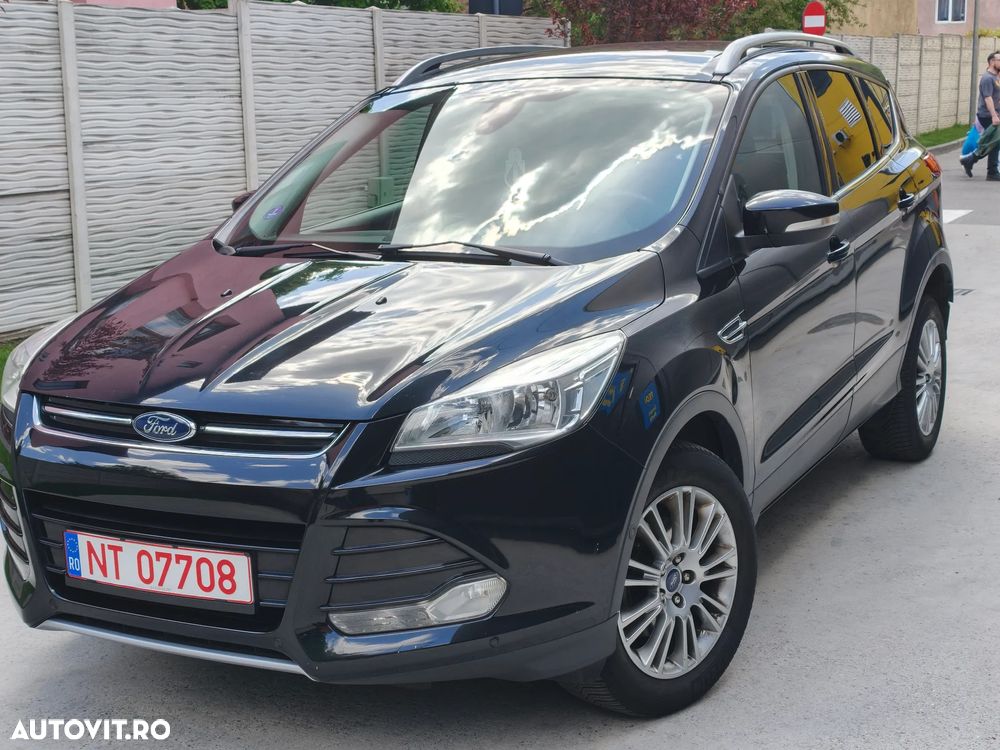 Ford Kuga 1.6 EcoBoost 2x4 Titanium - 1
