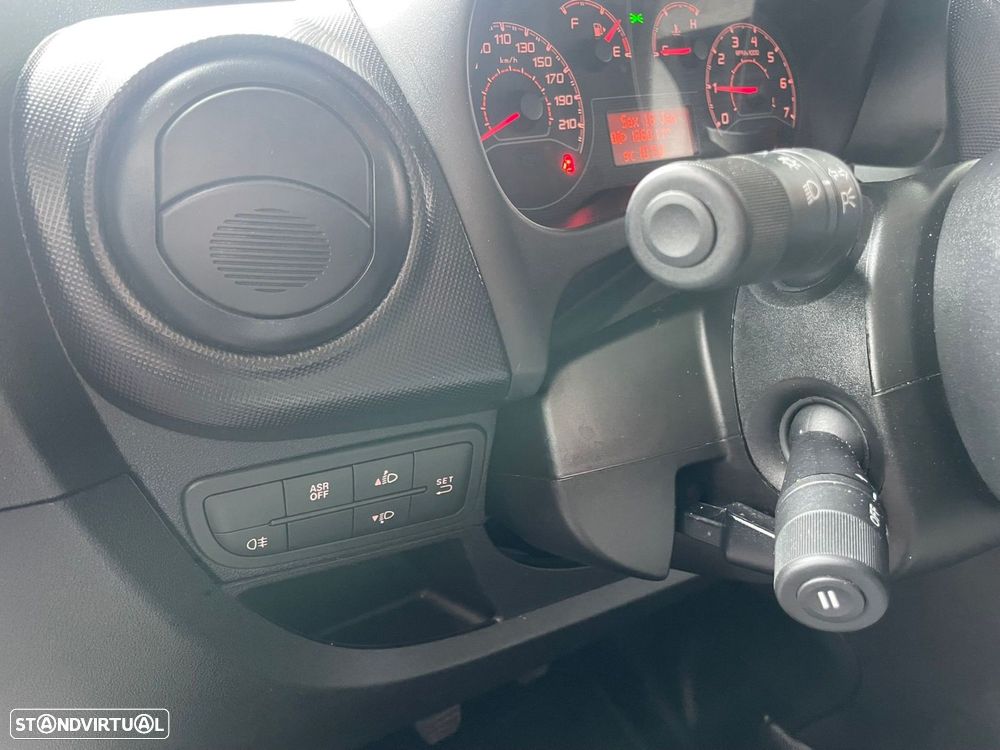 Fiat Fiorino 1.3 M-jet - 13