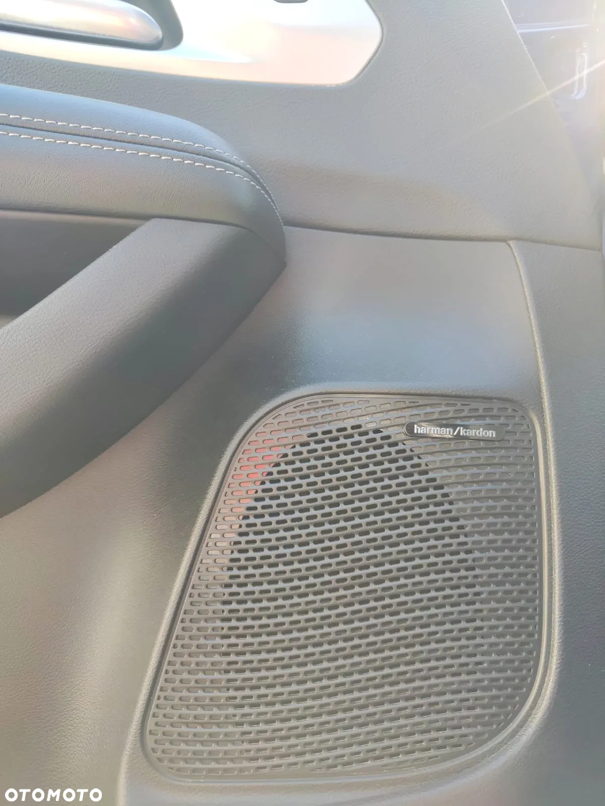 Chrysler Pacifica - 2