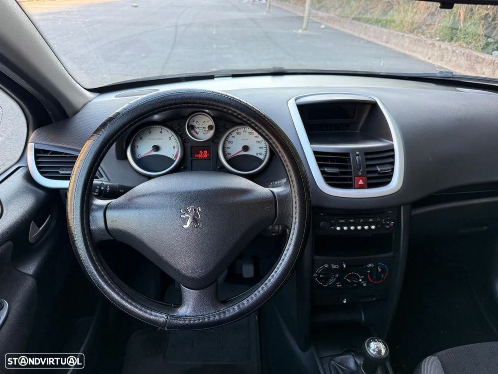Peugeot 207 1.4 16V Sport - 6