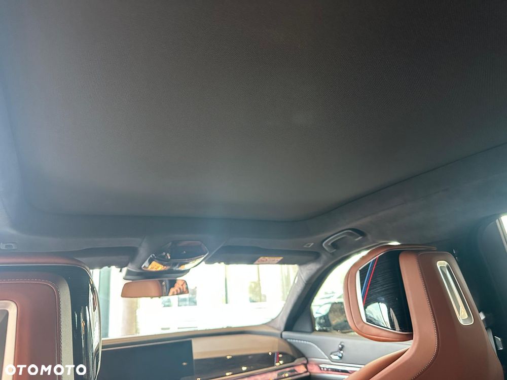 BMW Seria 7 - 22