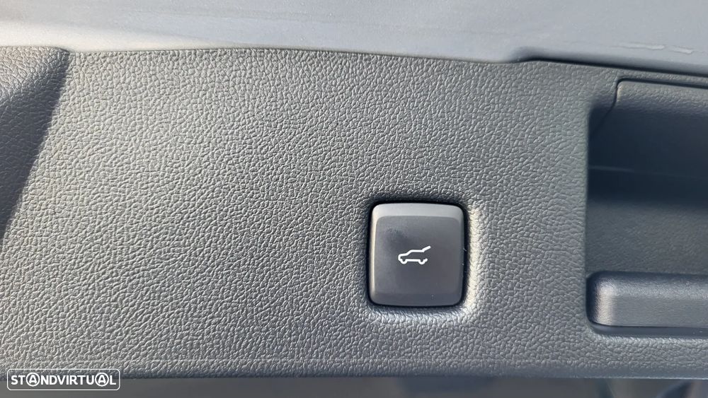 Ford Kuga 2.5 PHEV ST-Line X - 6