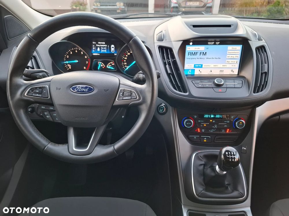 Ford Kuga 1.5 EcoBoost 2x4 Business Edition - 19