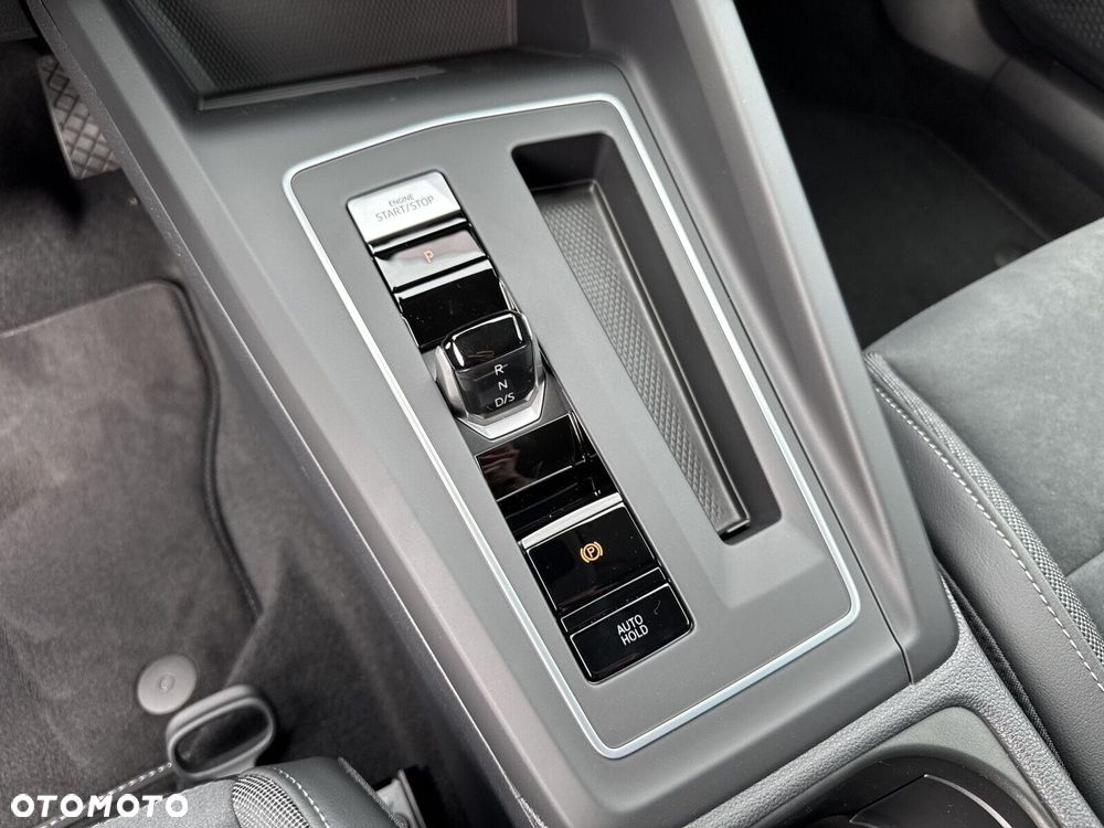 Volkswagen Golf - 25