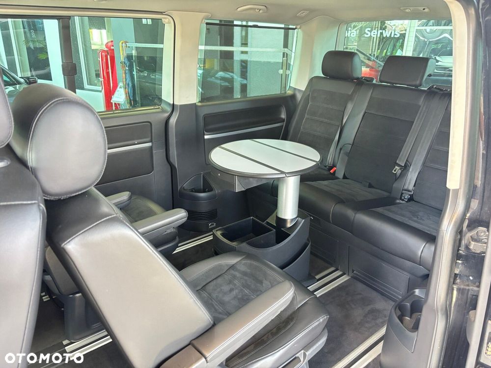 Volkswagen Multivan - 22