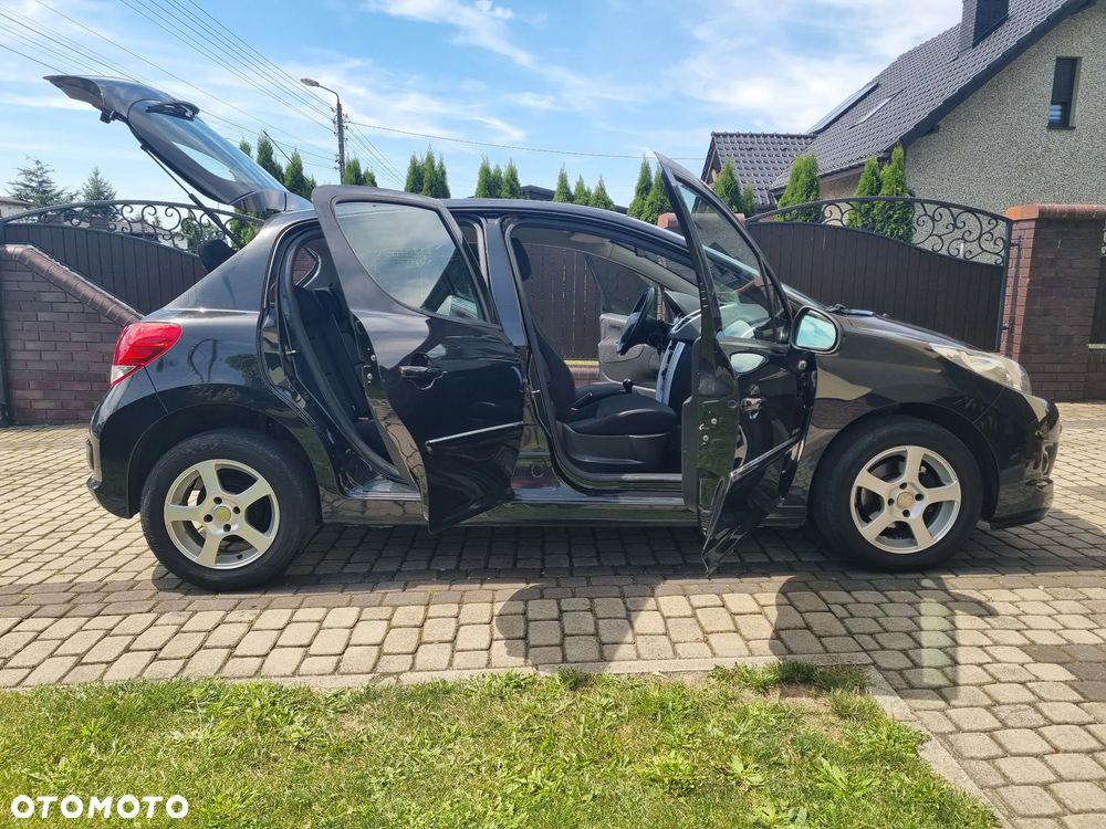 Peugeot 207 1.4 Presence Grand Prix - 30