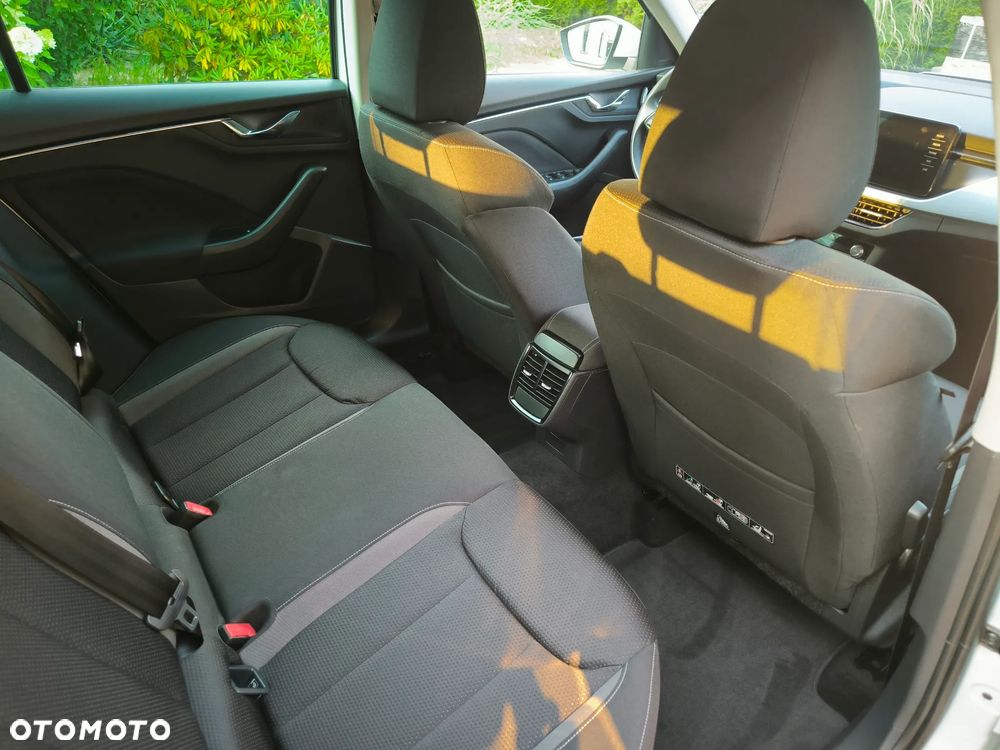 Skoda Kamiq 1.0 TSI Tour - 12