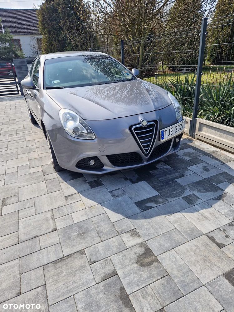 Alfa Romeo Giulietta 2.0 JTDM 16V - 2